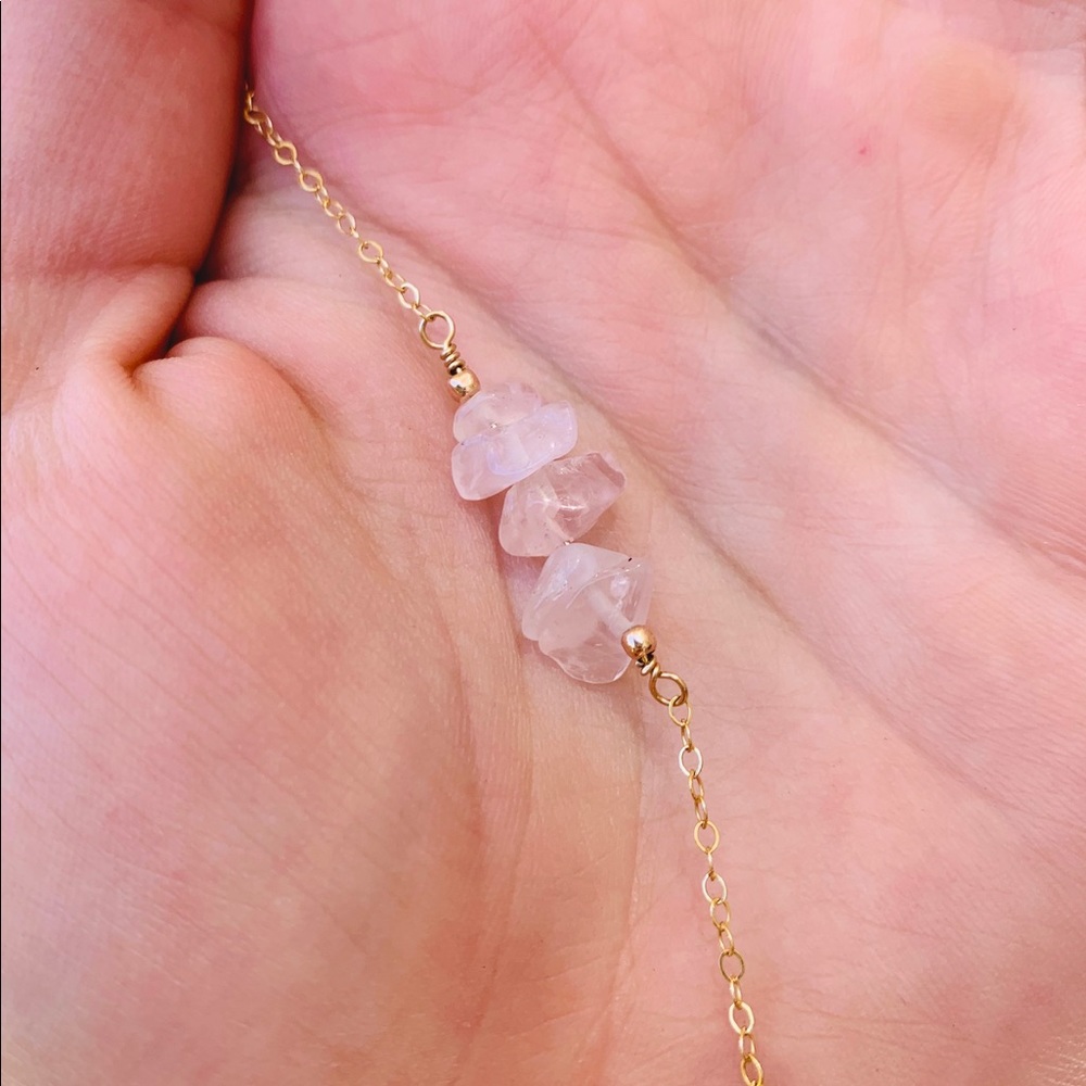 Rose quartz gemstone bar necklace - Picture 3 of 3